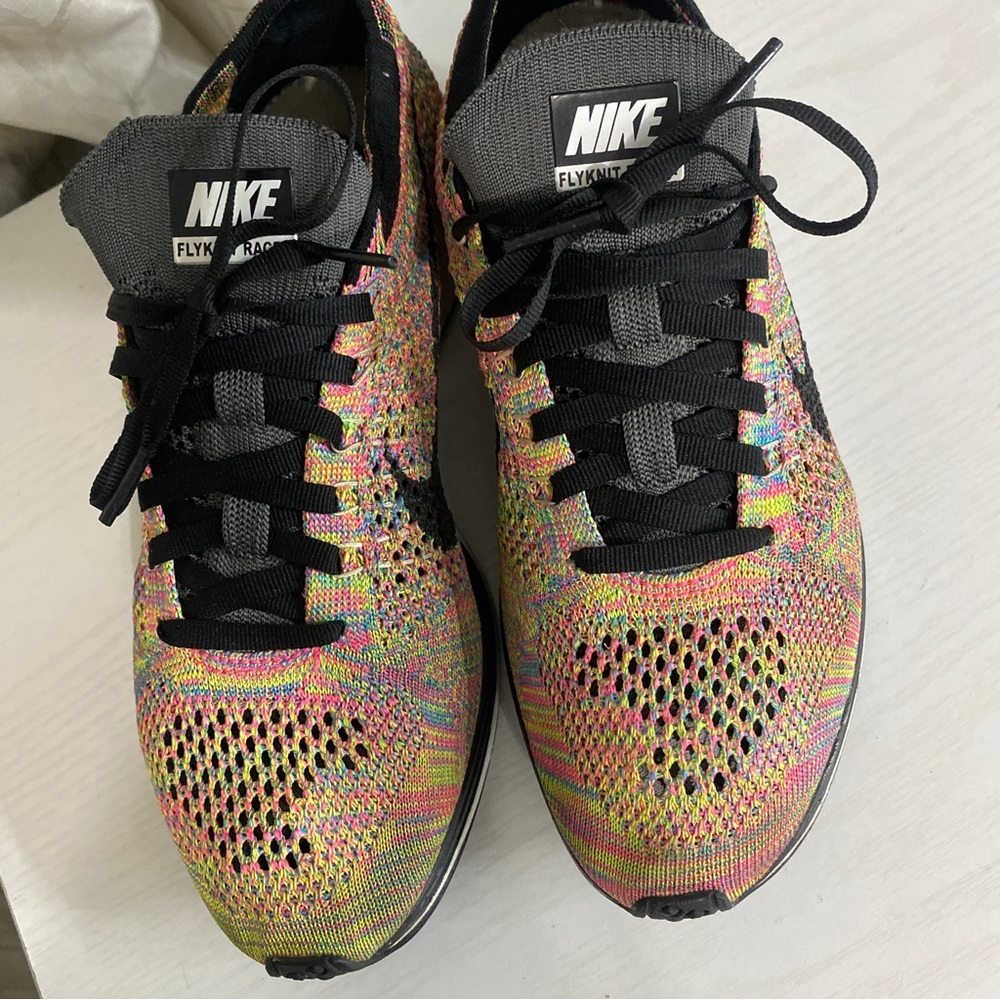 Nike Flyknit Racer - Picture 1 of 5